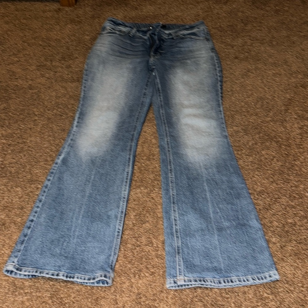 Edgely Original Fit mid-rise Flare Jeans
